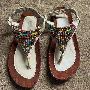 *Never Worn* Women’s size 8, colorful beaded sandals